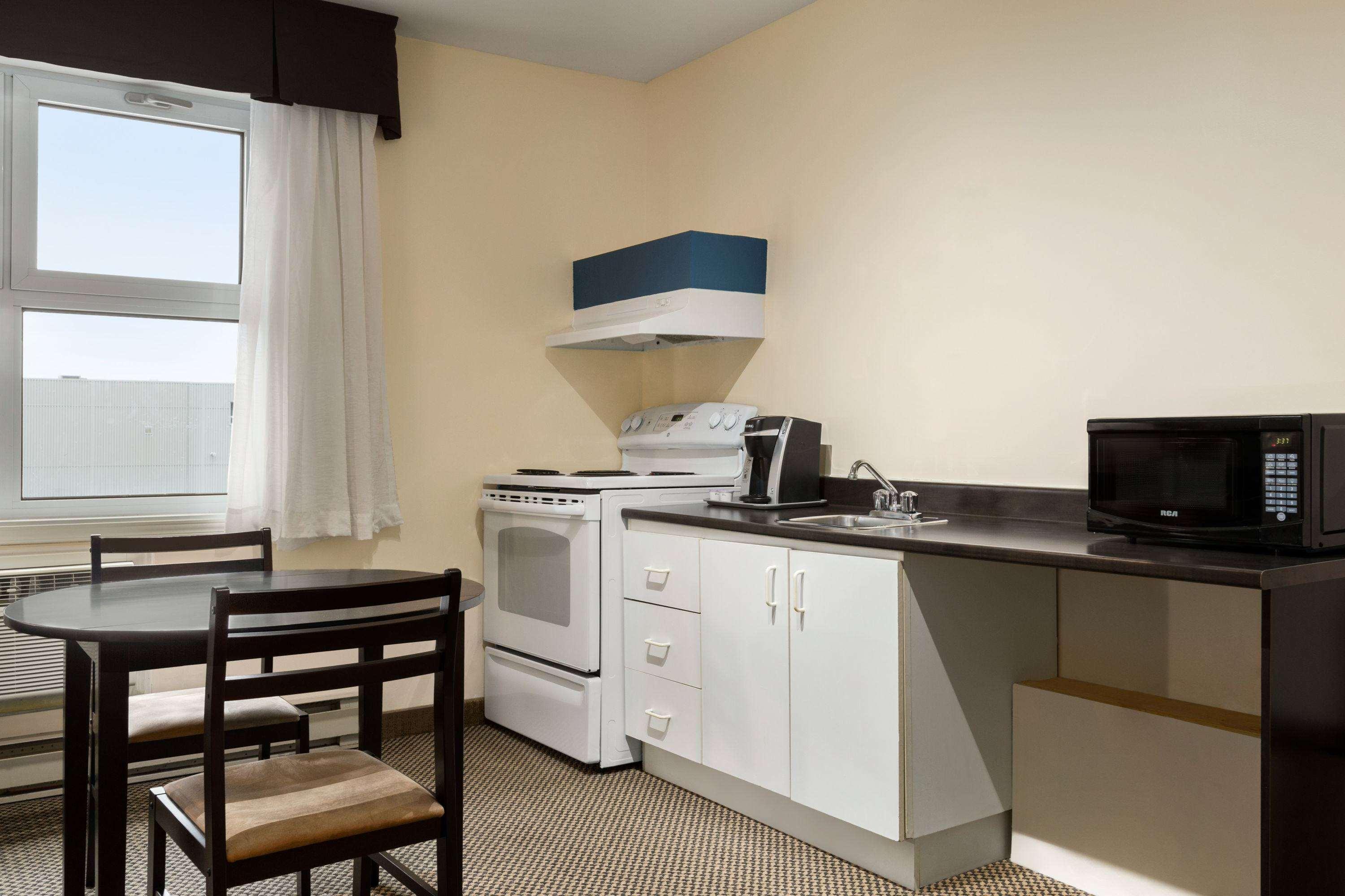 Days Inn By Wyndham Trois-Rivières Esterno foto